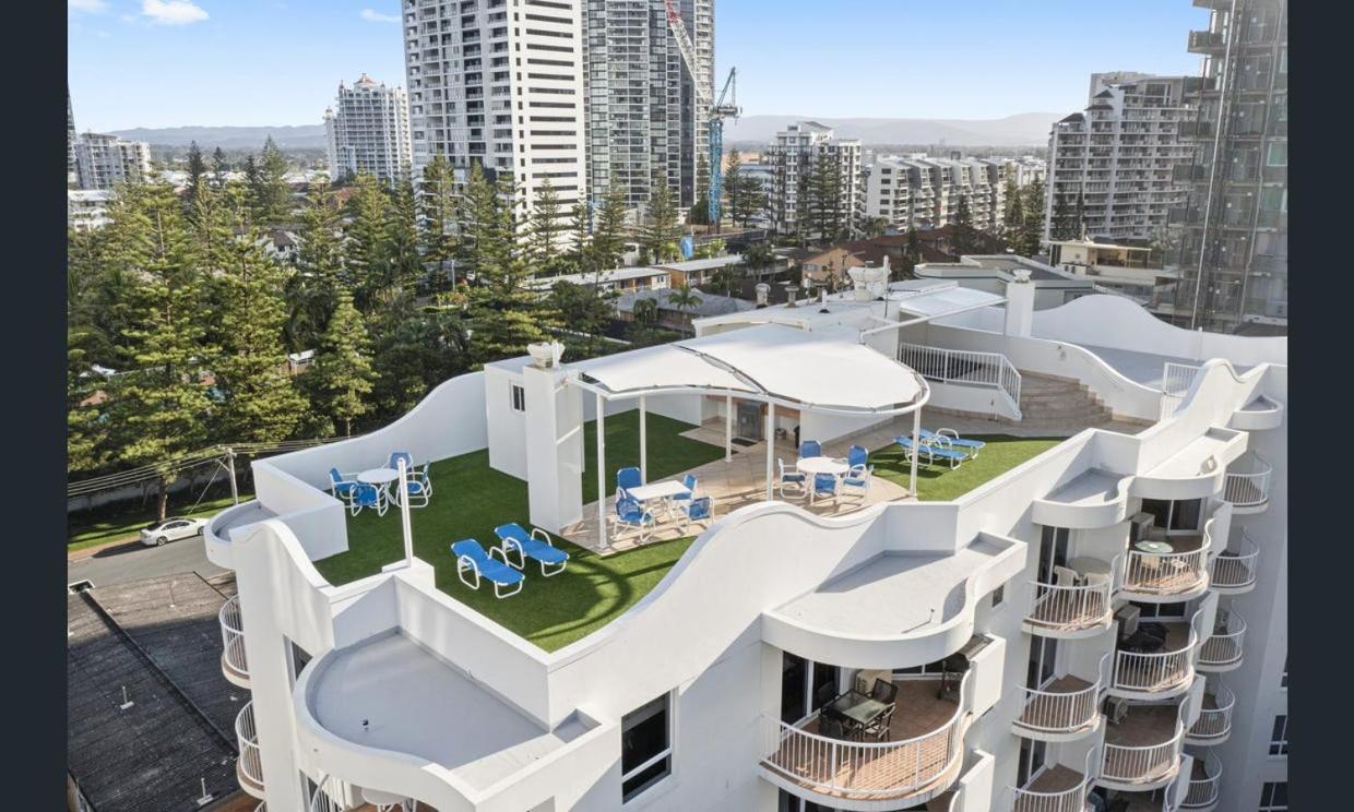 גולד קוסט The Ritz Resort Heated Pool מראה חיצוני תמונה