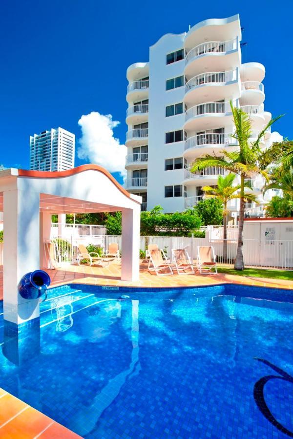 גולד קוסט The Ritz Resort Heated Pool מראה חיצוני תמונה